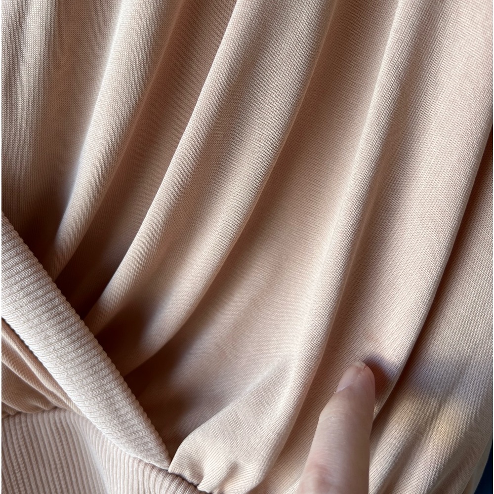 BCBGMAXAZRIA Pink Wrap Top Size Medium - Picture 9 of 12
